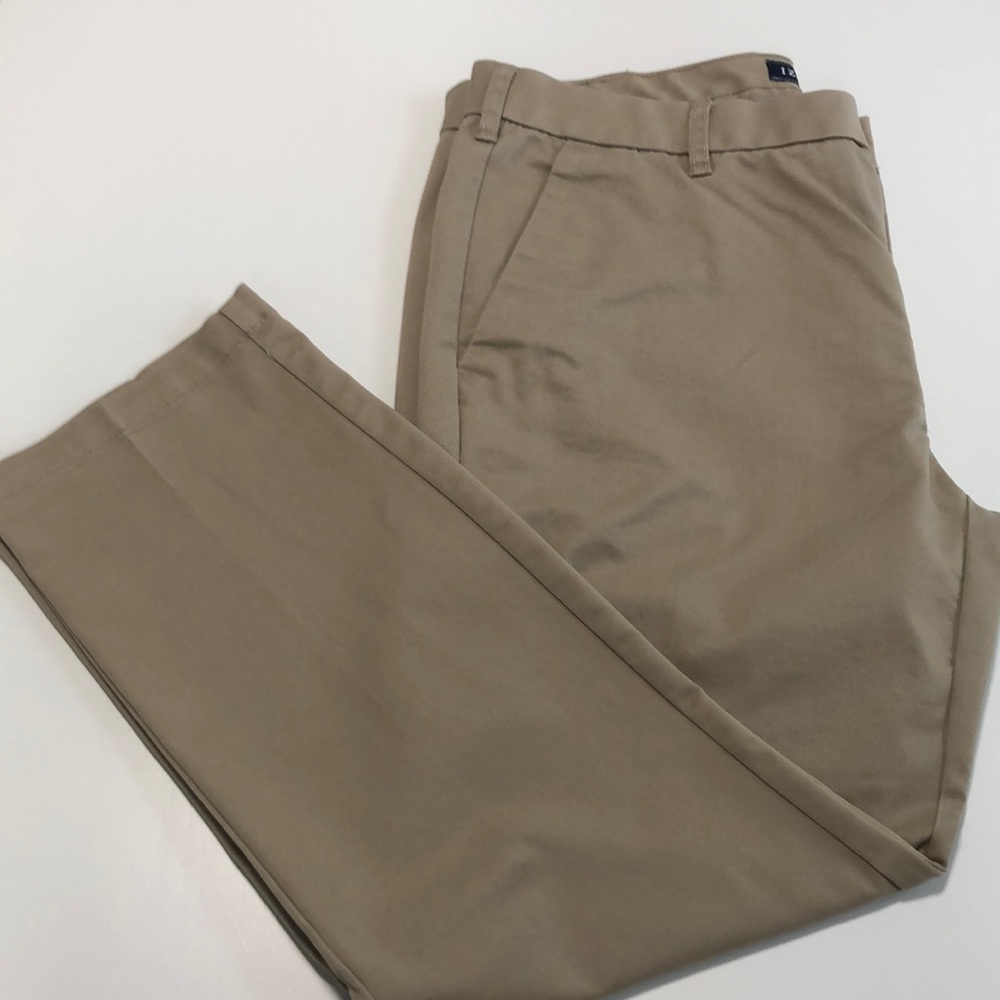 Izod Slim Fit Pants 👖